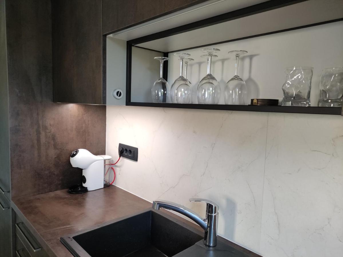 Apartvilla Castropola Екстер'єр фото
