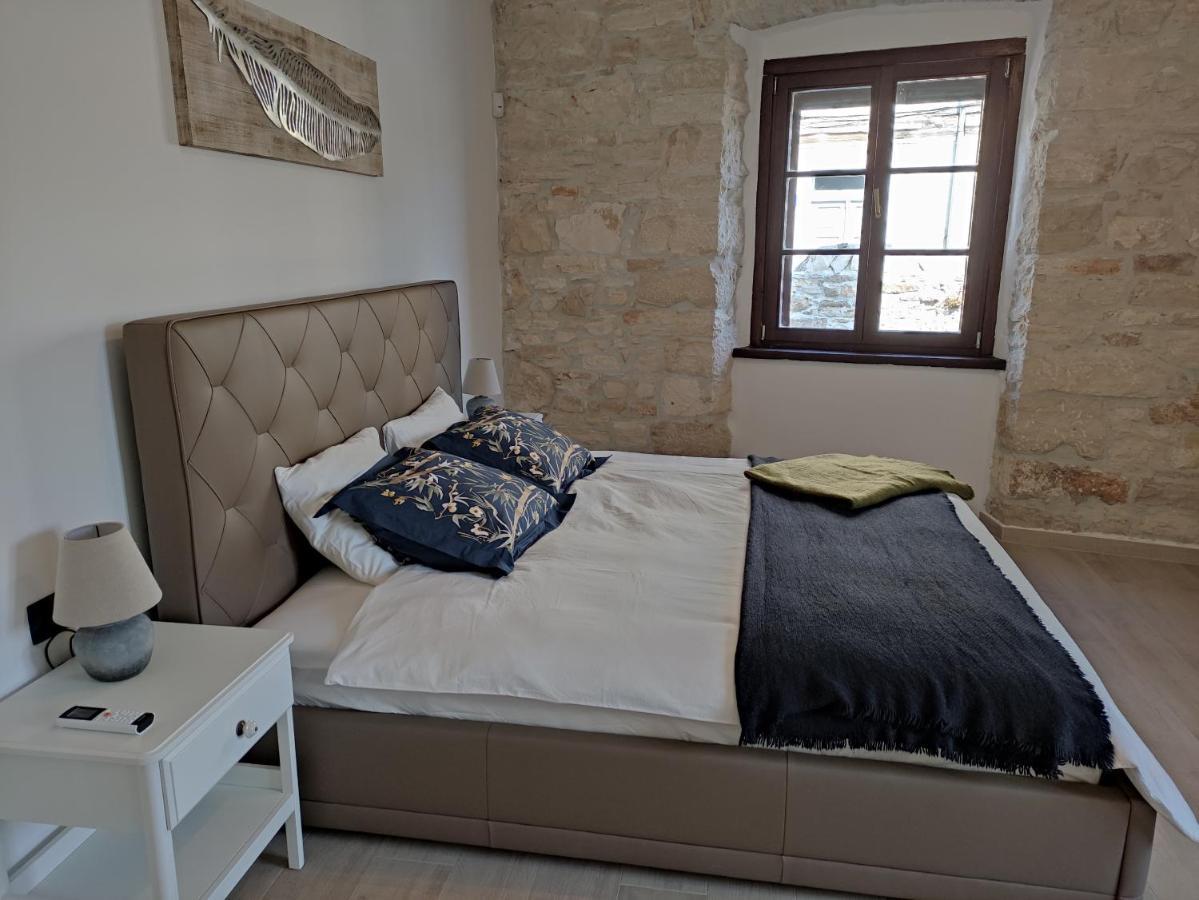 Apartvilla Castropola Екстер'єр фото